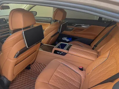 2020 بي ام دبليو الفئة السابعة 750 إل أي إنديفيجوال