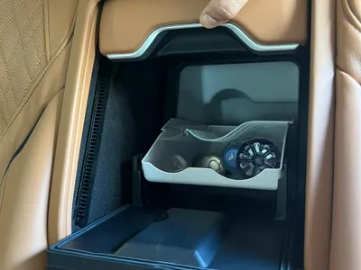 2020 بي ام دبليو الفئة السابعة 750 إل أي إنديفيجوال