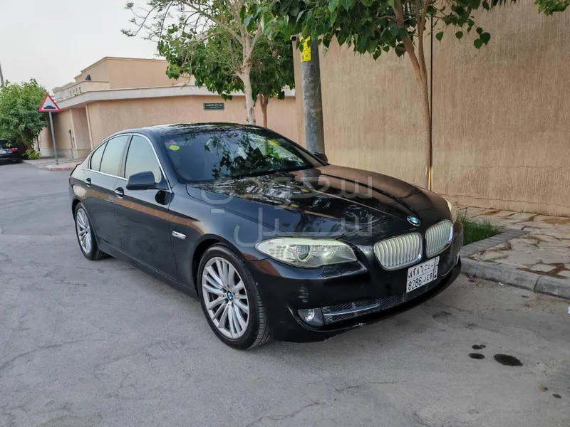 2011 BMW 5 Series 550i