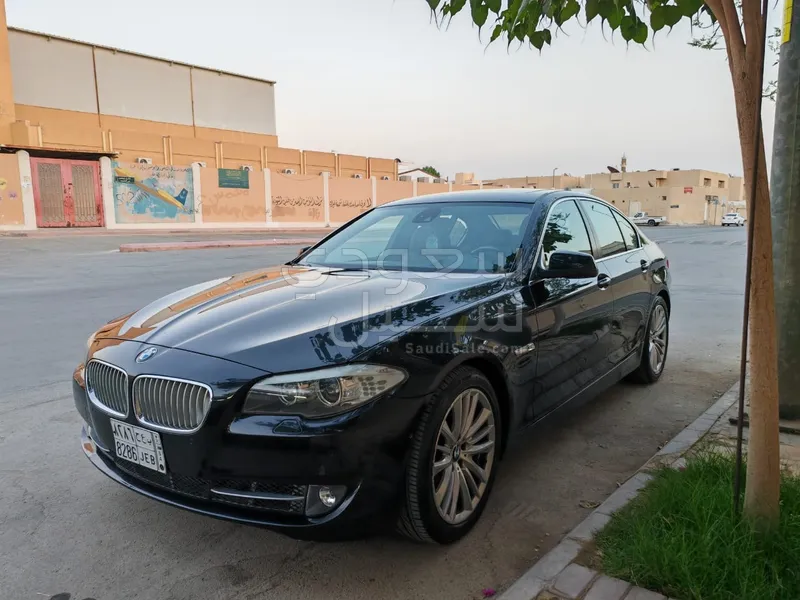 2011 BMW 5 Series 550i