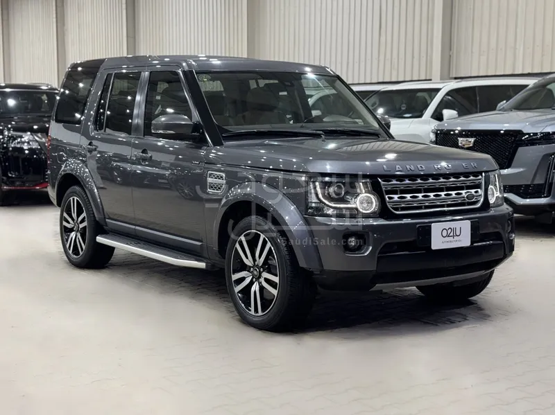 2016 لاند روفر ديسكفري