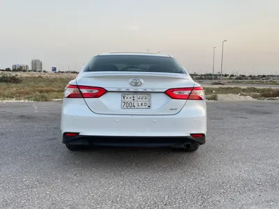 2019 تويوتا كامري جي ال اي