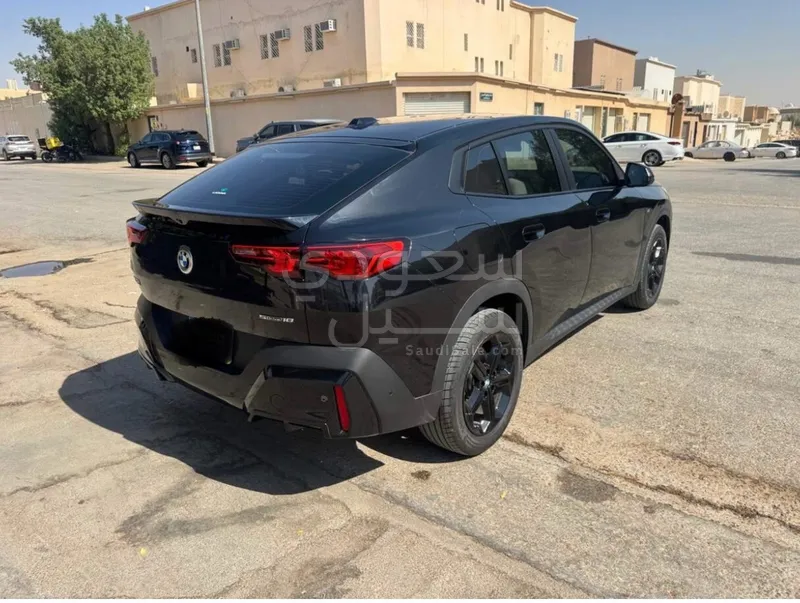 2024 بي ام دبليو الفئة اكس 2