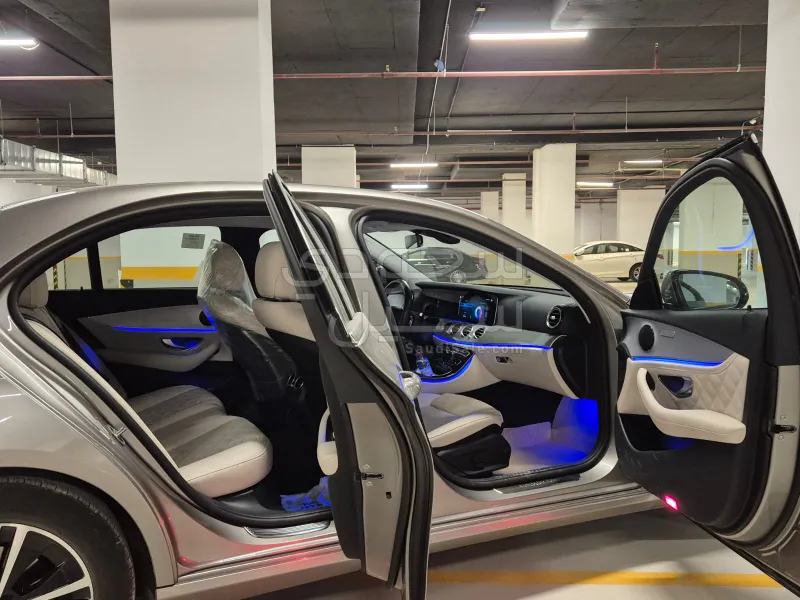 2023 Mercedes-Benz E 200