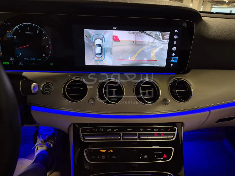2023 Mercedes-Benz E 200
