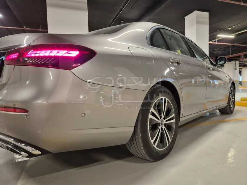 2023 Mercedes-Benz E 200