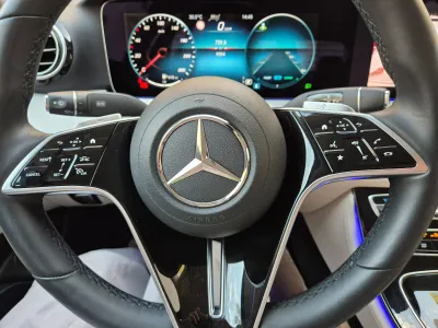 2023 Mercedes-Benz E 200