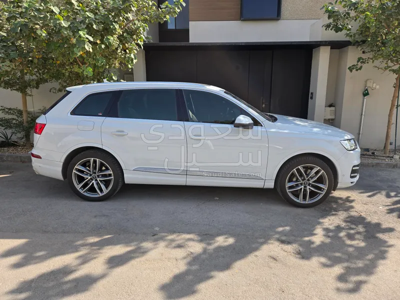 2019 اودي كيو 7