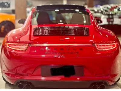 2015 Porsche 911 Carrera 4 GTS