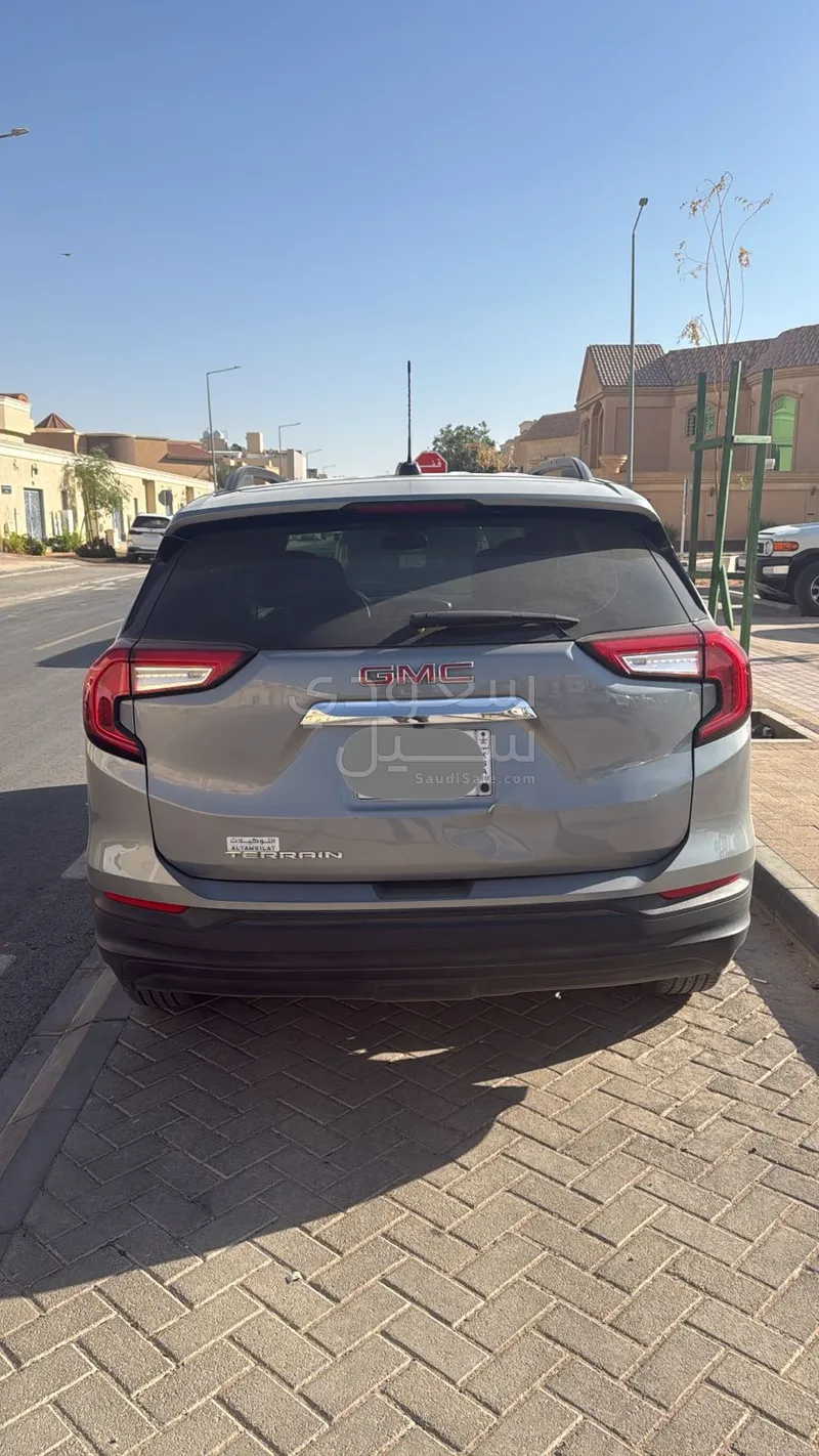 2023 GMC Terrain