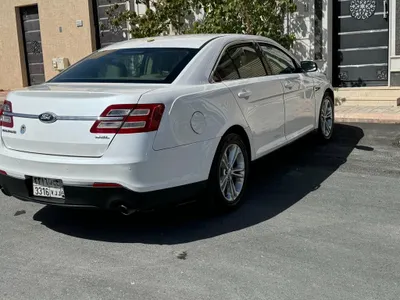 2013 Ford Taurus SEL