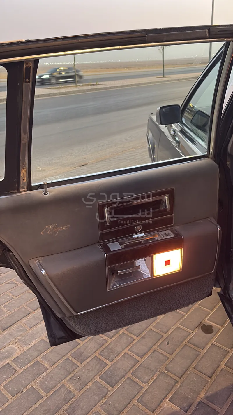 1992 كاديلاك فلييت ود