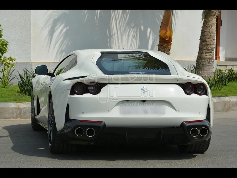 2018 Ferrari 812 Super Fast