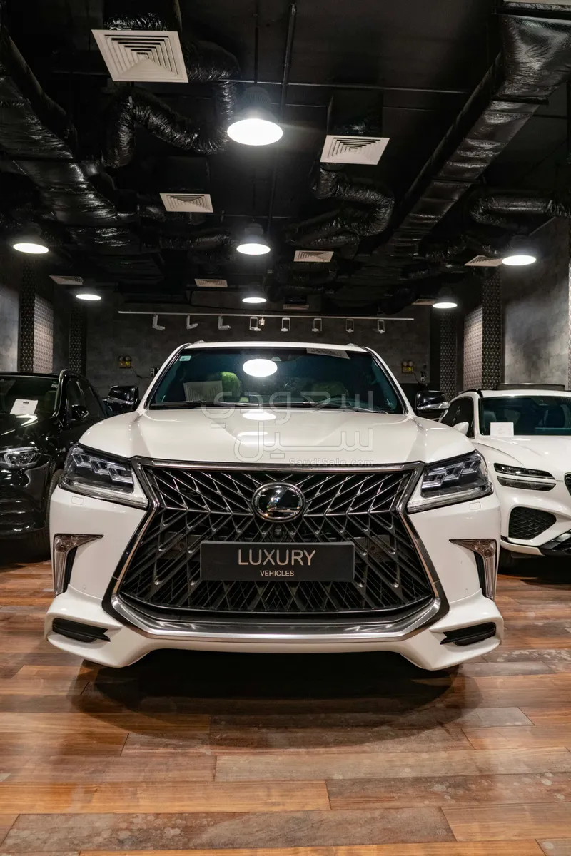 2018 Lexus LX 570 S