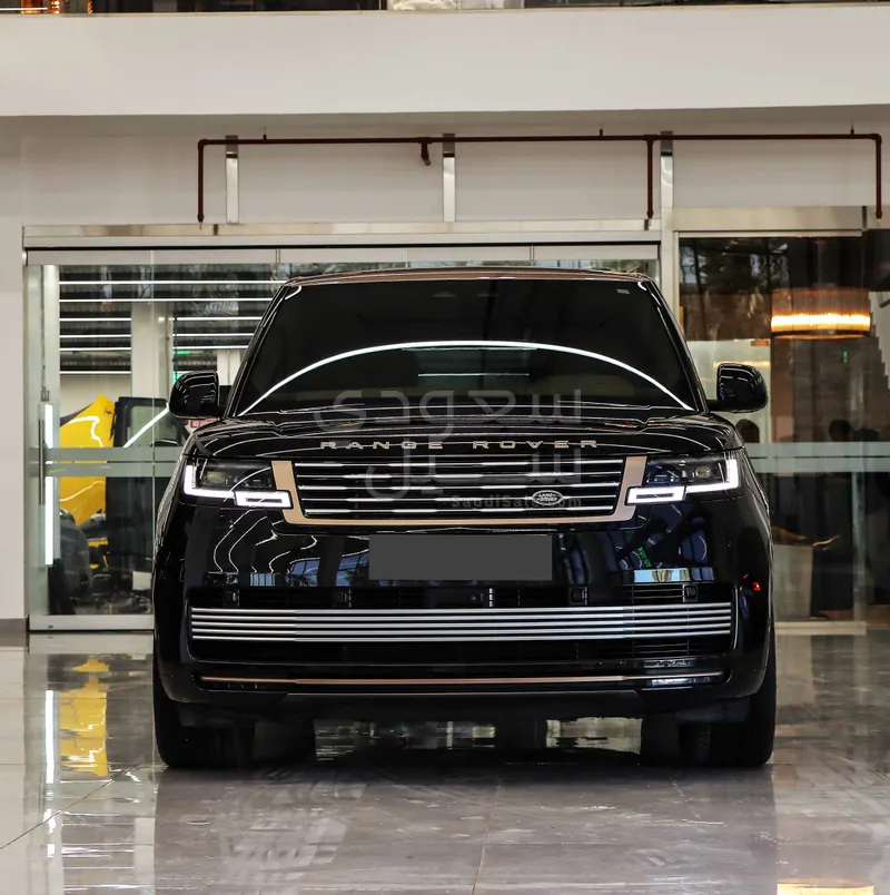 2024 لاند روفر رينج روفر اس في اوتوبيوغرافي