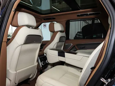 2024 لاند روفر رينج روفر اس في اوتوبيوغرافي