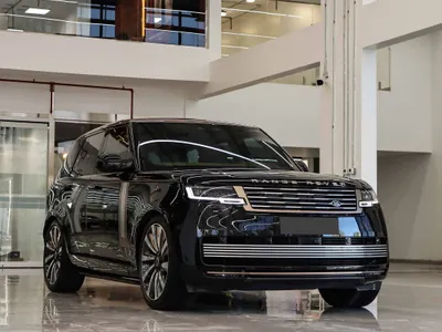 2024 لاند روفر رينج روفر اس في اوتوبيوغرافي