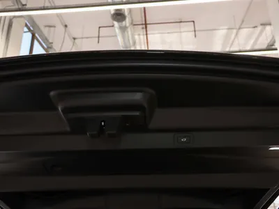 2024 لاند روفر رينج روفر اس في اوتوبيوغرافي