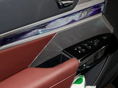 2024 بي ام دبليو الفئة السابعة 740 إل أي