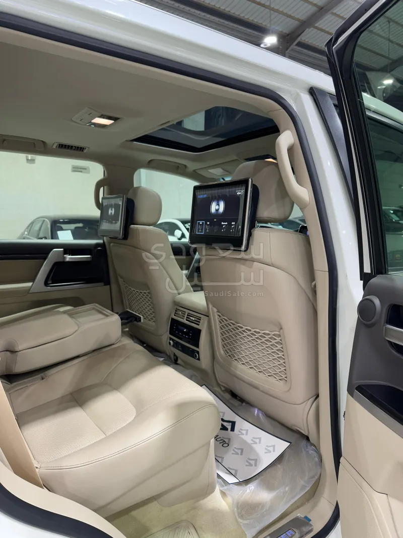 2021 تويوتا لاند كروزر في اكس  اس