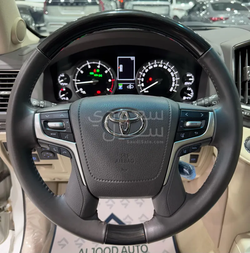 2021 تويوتا لاند كروزر في اكس  اس