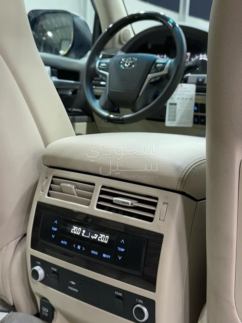 2021 تويوتا لاند كروزر في اكس  اس