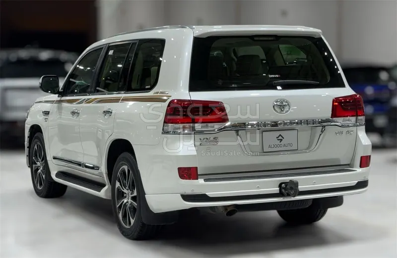 2021 تويوتا لاند كروزر في اكس  اس