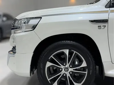 2021 تويوتا لاند كروزر في اكس  اس