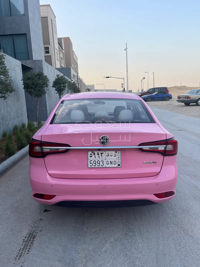 2021 ام جي ام جي 5