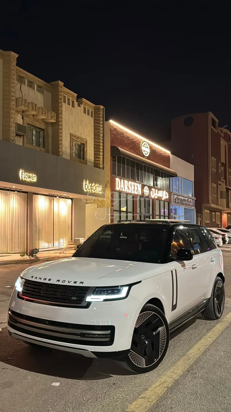 Used 2023 2023 Land Rover Range Rover HSE White color For Sale | Saudi ...