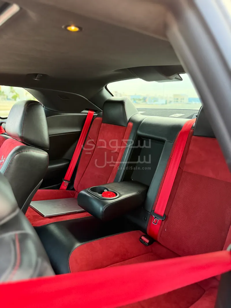 2020 دودج تشالنجر سكات باك وايدبودي