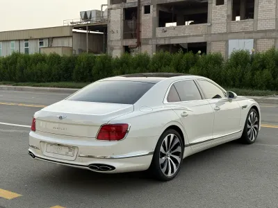 2021 بنتلي كونتيننتل فلاينج سبير سبيد