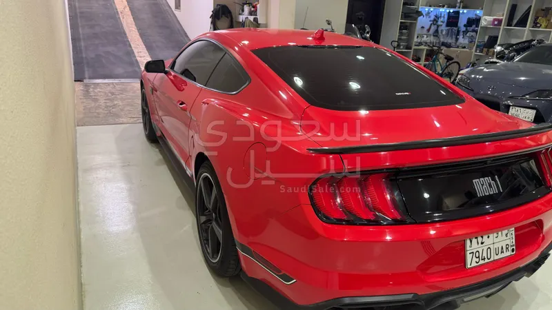 2021 فورد موستانغ ماك 1