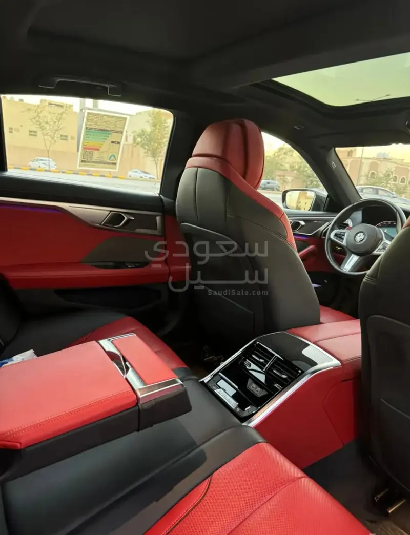 2023 بي ام دبليو 8 أي