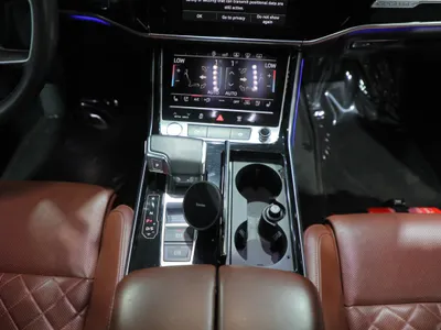 2020 اودي اي 8 ال 55تي اف اس أي