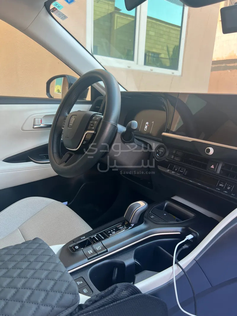 2023 تويوتا كراون بريميوم