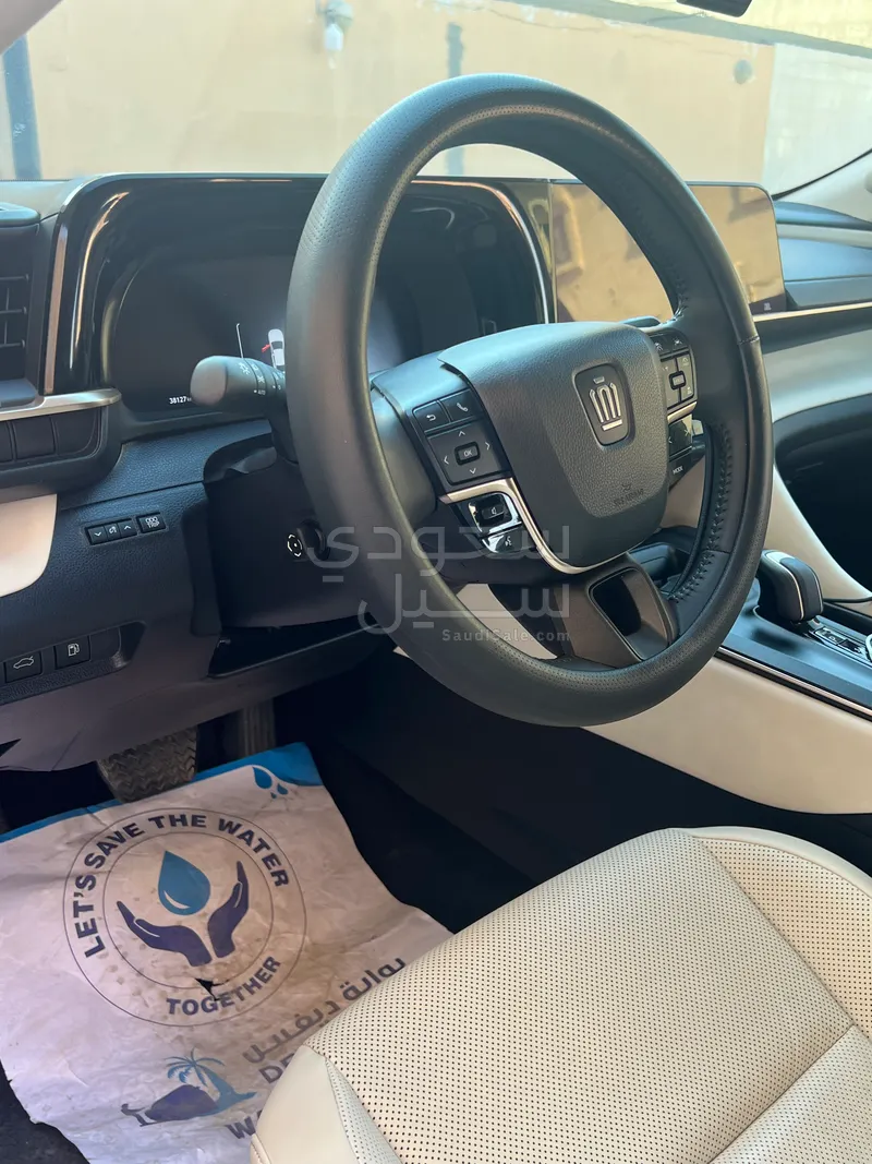 2023 تويوتا كراون بريميوم