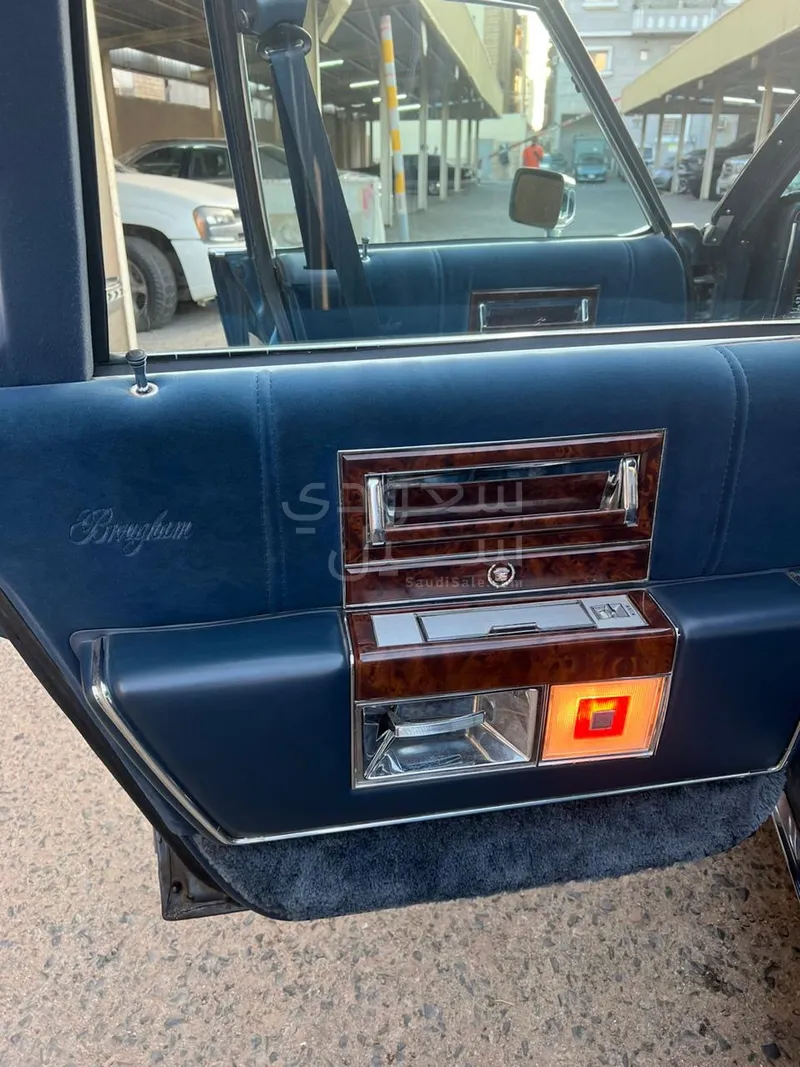 1991 Cadillac Brougham