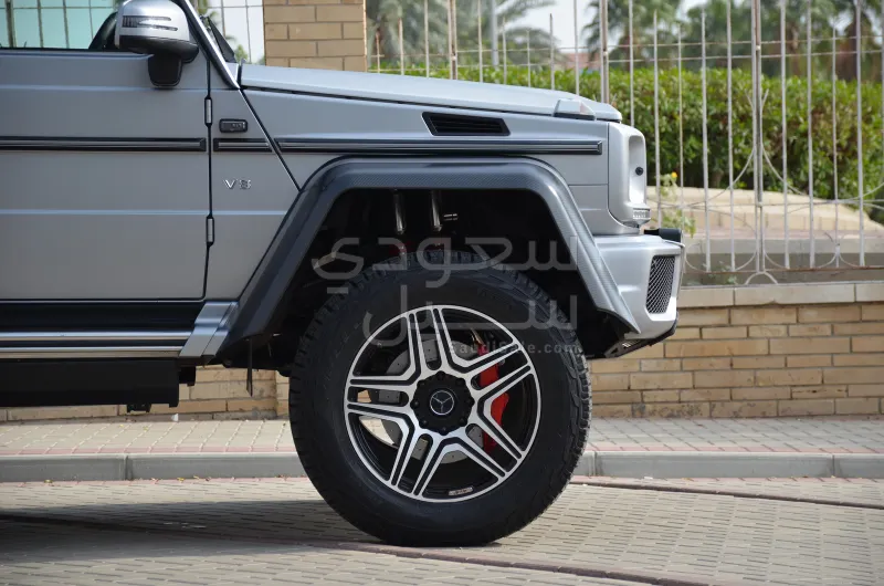 2017 مرسيدس - بنز جي 500 4×4
