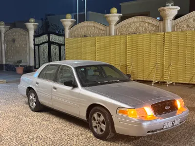 2003 فورد كراون فكتوريا