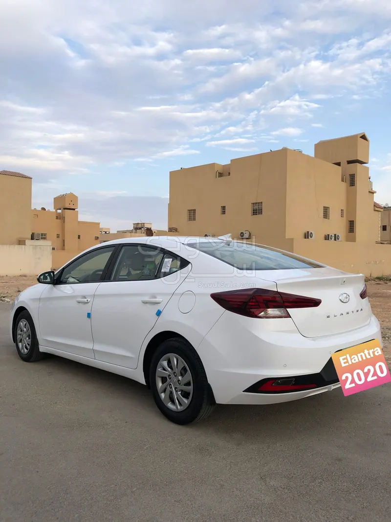 2020 هيونداي النترا إن