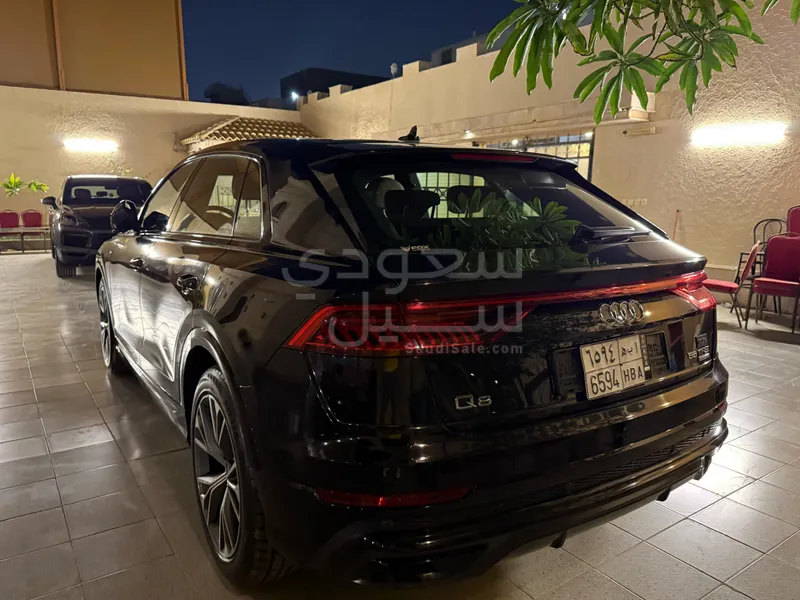 2021 Audi Q8