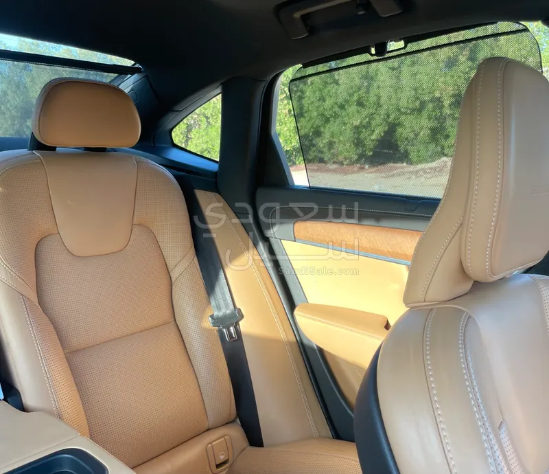 2019 Volvo S90