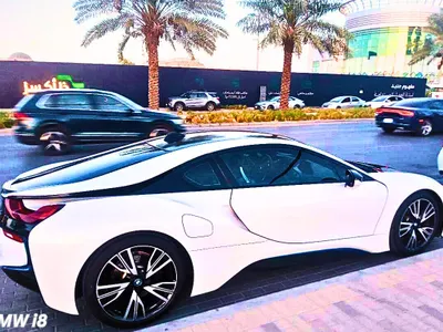 2015 بي ام دبليو 8 أي