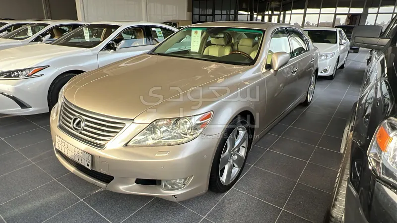 2010 Lexus LS 460