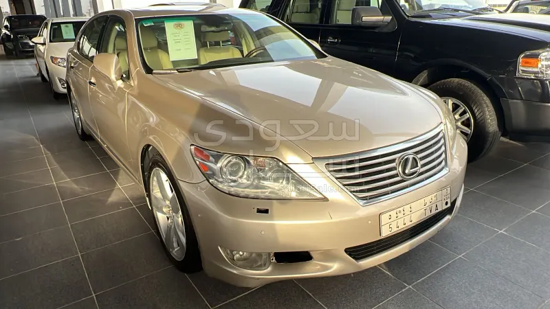 2010 Lexus LS 460
