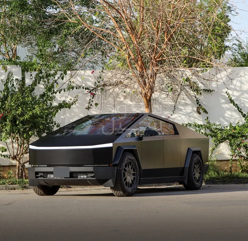2024 Tesla cybertruck Foundation