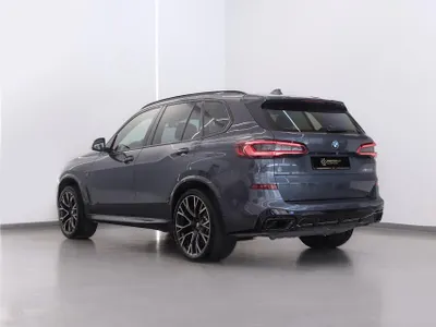 2019 BMW X Series 5 M50i