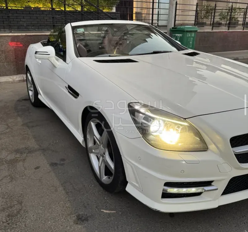 2015 Mercedes-Benz SLK 200