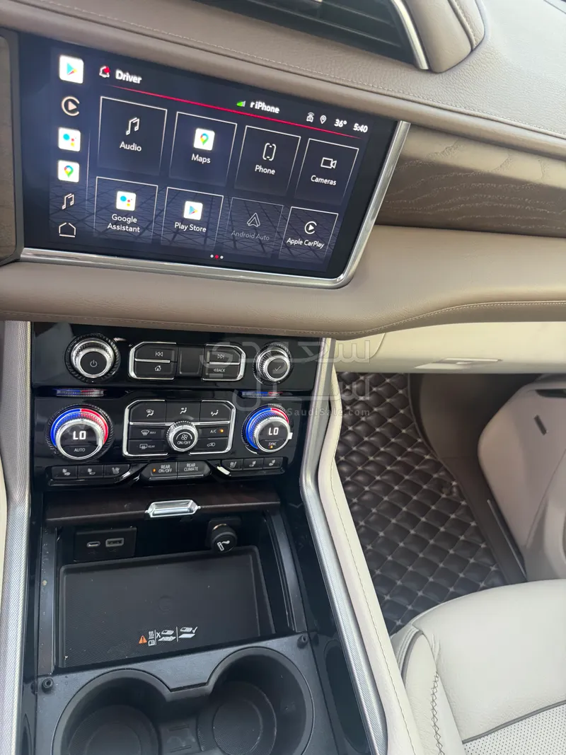2022 GMC Yukon Denali XL